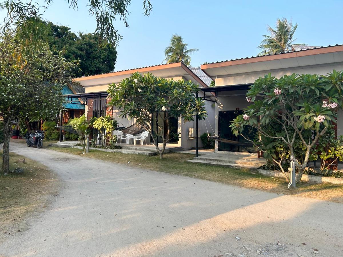The Cosy Sunset Beach Resort & Restaurant Thongsala Exteriör bild