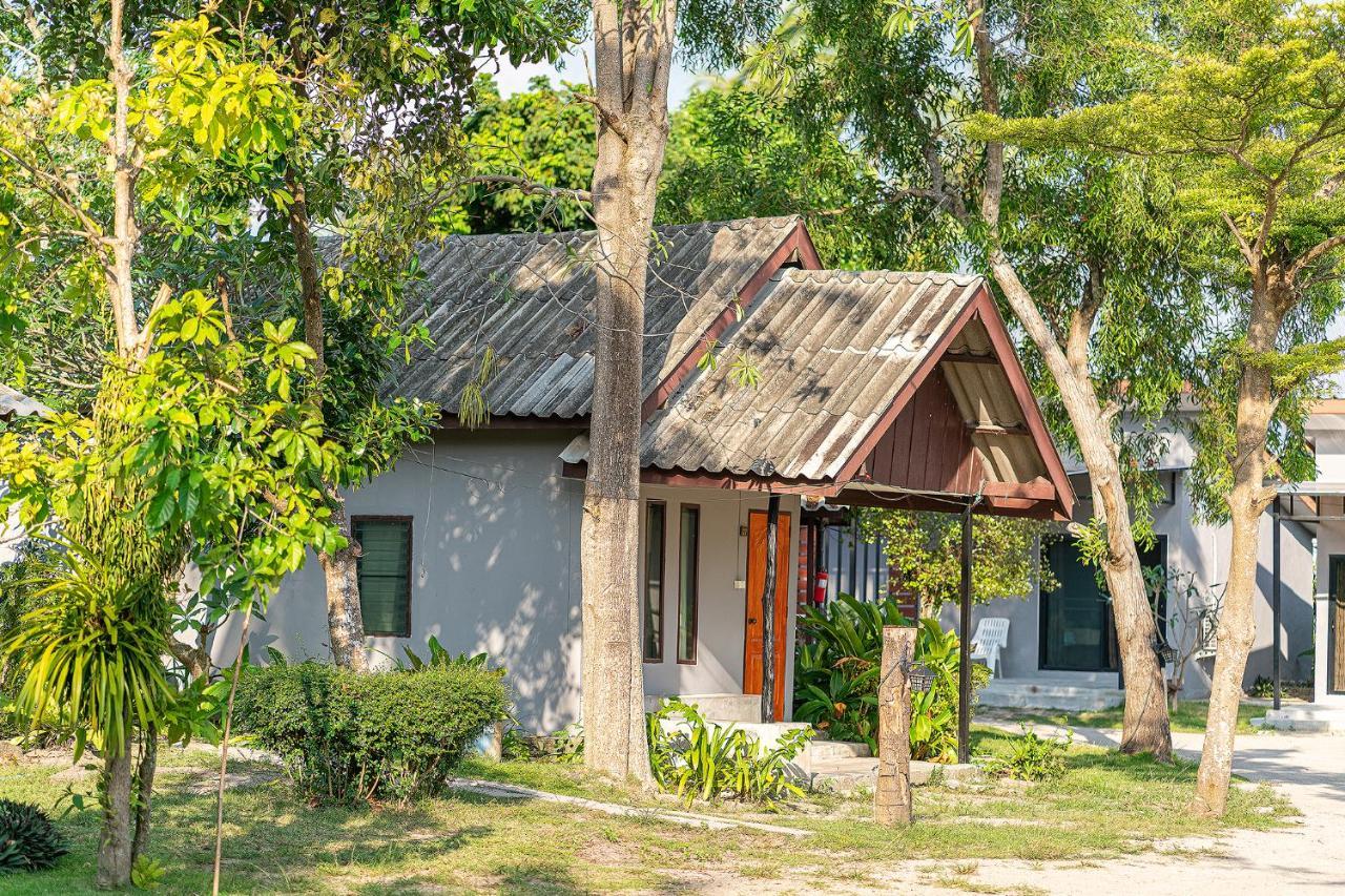The Cosy Sunset Beach Resort & Restaurant Thongsala Exteriör bild